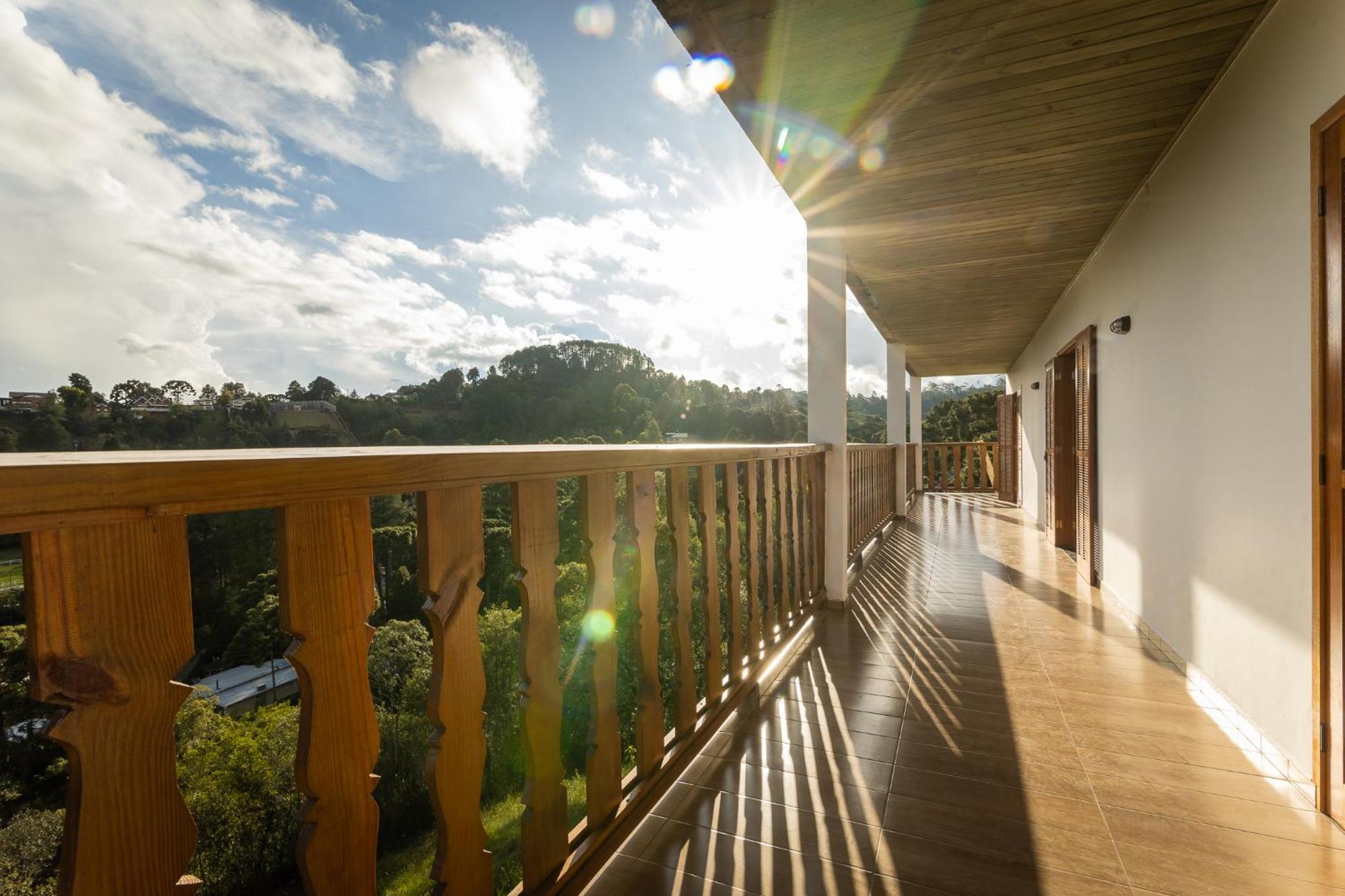 Pousada Villa Paty II Campos do Jordão Екстериор снимка