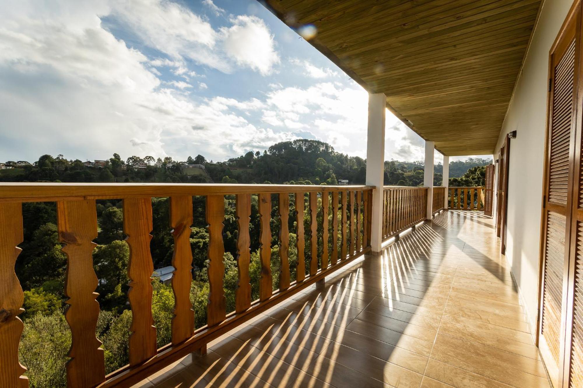 Pousada Villa Paty II Campos do Jordão Екстериор снимка